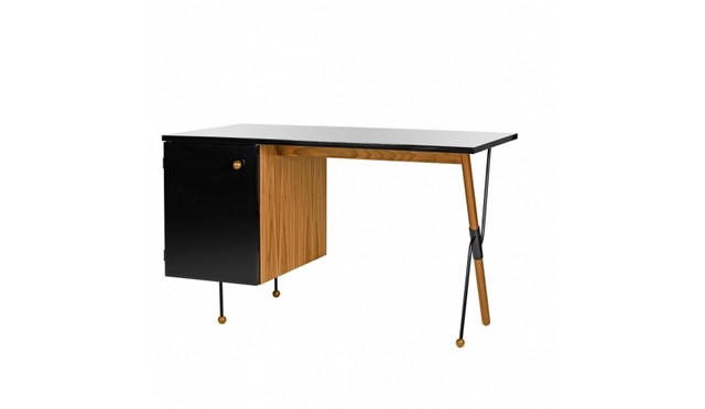 Gubi 62-Series Schreibtisch