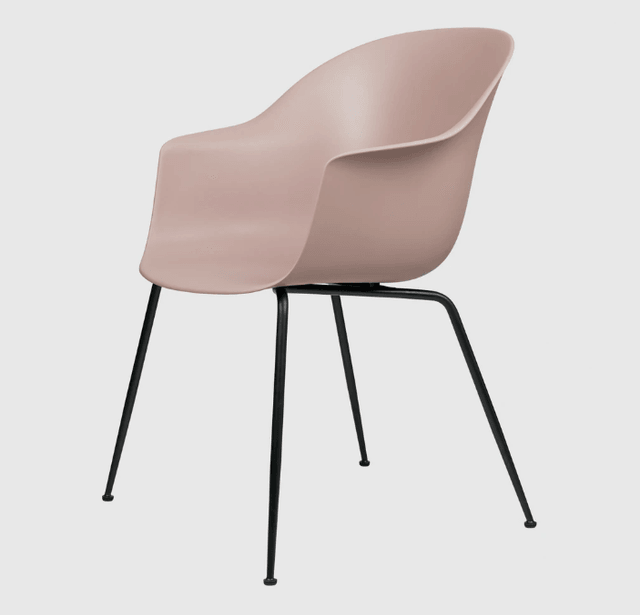 Gubi Bat Dining Chair Un-Upholstered Conic base - Stuhl mit Armlehne ungepolstert