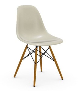 Vitra Eames Fiberglass Side Chair DSW Stuhl - Untergestell: 65 Esche honigfarben--0