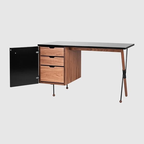 Gubi 62 Desk - Schreibtisch 