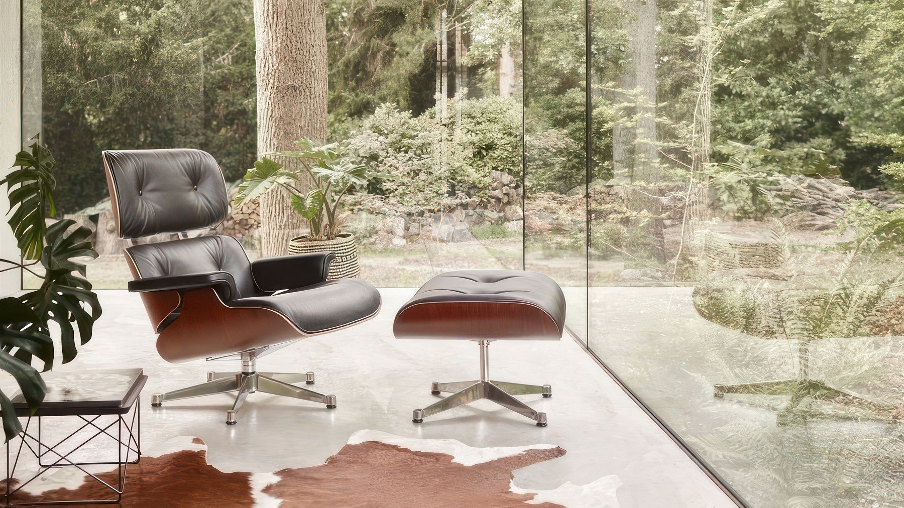 Vitra Lounge Chair & Ottoman--31