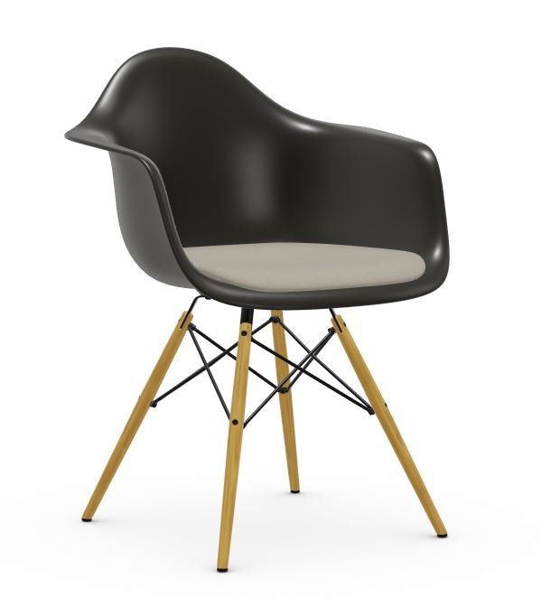 Vitra DAW Eames Plastic Armchair - Holzbeine Ahorn hell-gelblich - tiefschwarz - Sitzpolster Hopsak warmgrey/elfenbein--22